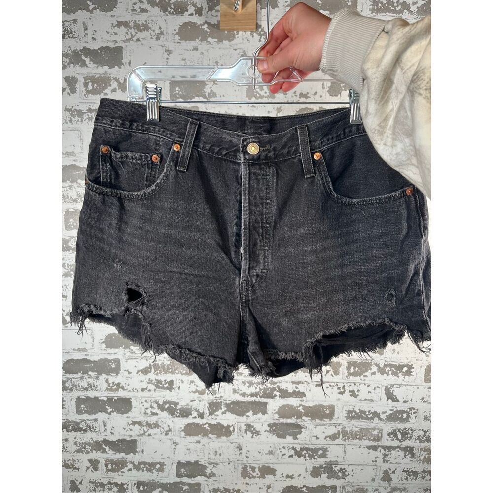Levi’s | women black button fly denim shorts distressed